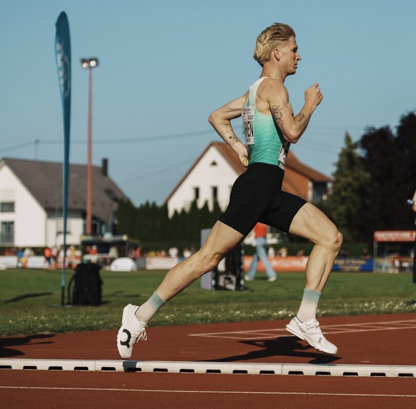 Rehlingen Robert Farken stürmt zur WMNorm über 1.500 m LAZ im SC